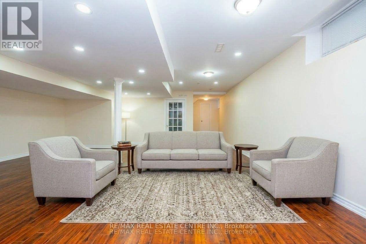 456 LAUNDON TERRACE - 40