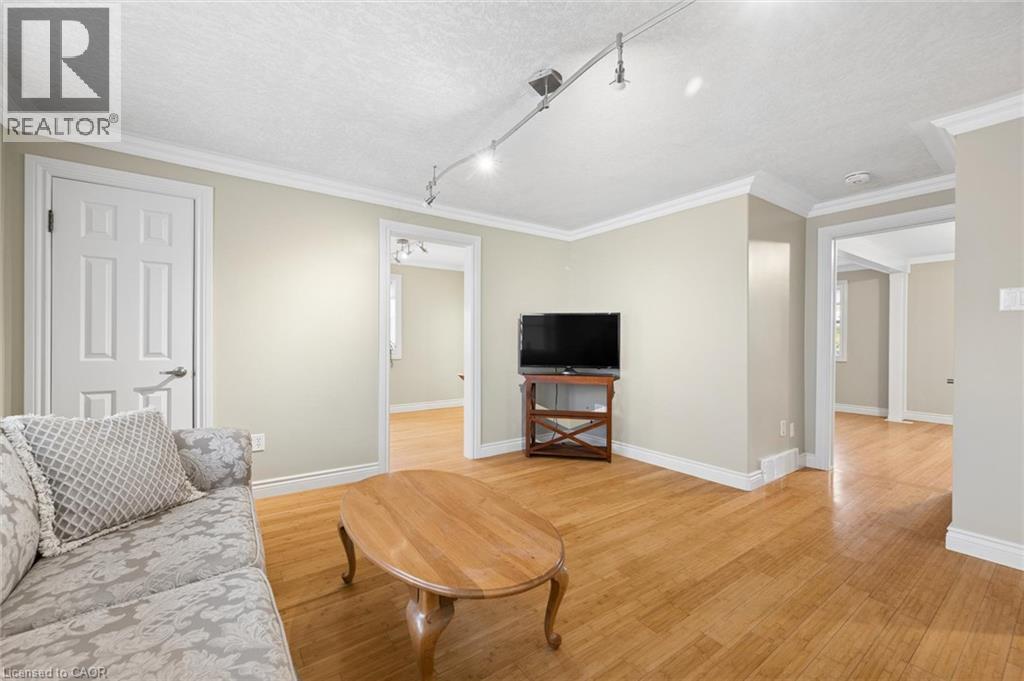 16 DEVITT Avenue S Unit# Upper, Waterloo — photo 12