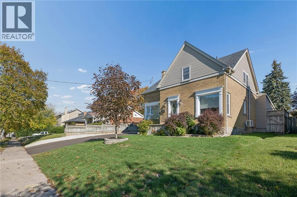 16 DEVITT Avenue S Unit# Upper, Waterloo — photo 3
