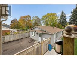 16 Devitt Avenue S Unit# Upper, Waterloo, ON N2J1Y5 Photo 24