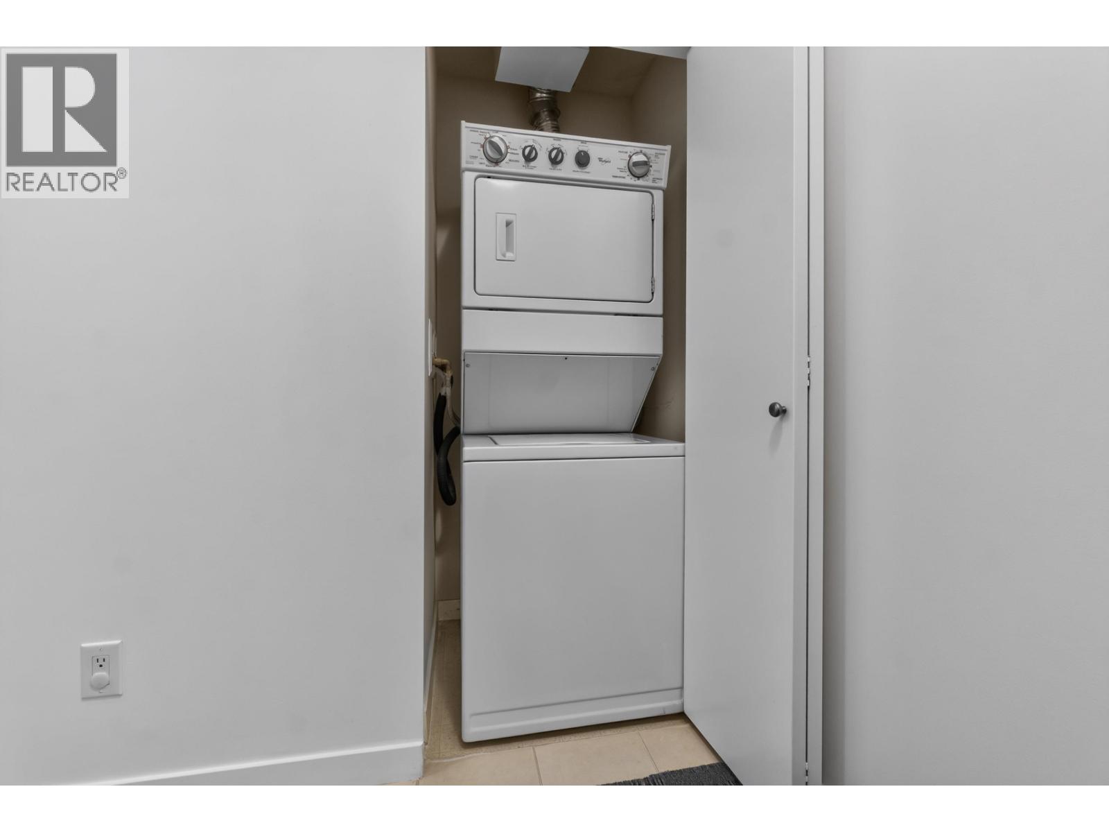 Photo of 1205 9888 CAMERON STREET 27