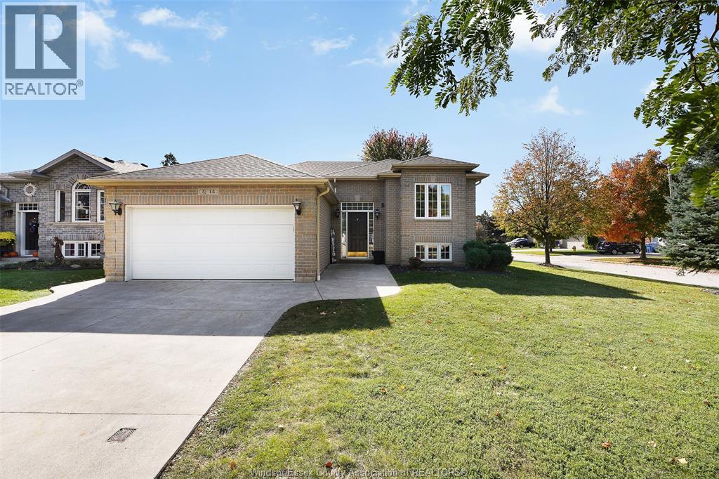 15 Oak Park CRESCENT, Kingsville — photo 3
