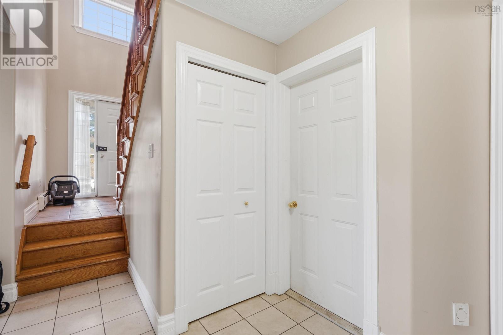 34 Lancaster Drive - 6