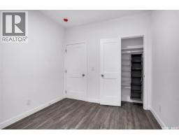 1230 E Avenue N, Saskatoon, SK S7L1T4 Photo 13