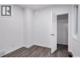 1230 E Avenue N, Saskatoon, SK S7L1T4 Photo 15