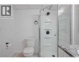 1230 E Avenue N, Saskatoon, SK S7L1T4 Photo 23