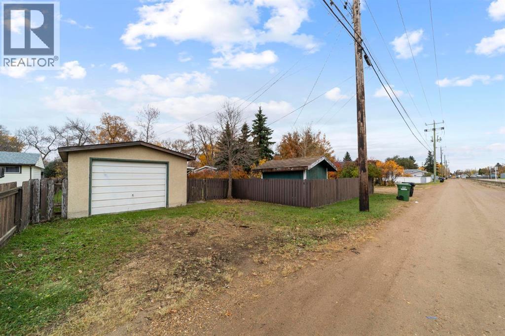 4614 61 Street, Camrose — photo 24