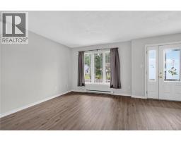 93 Shannon Drive, photo 4