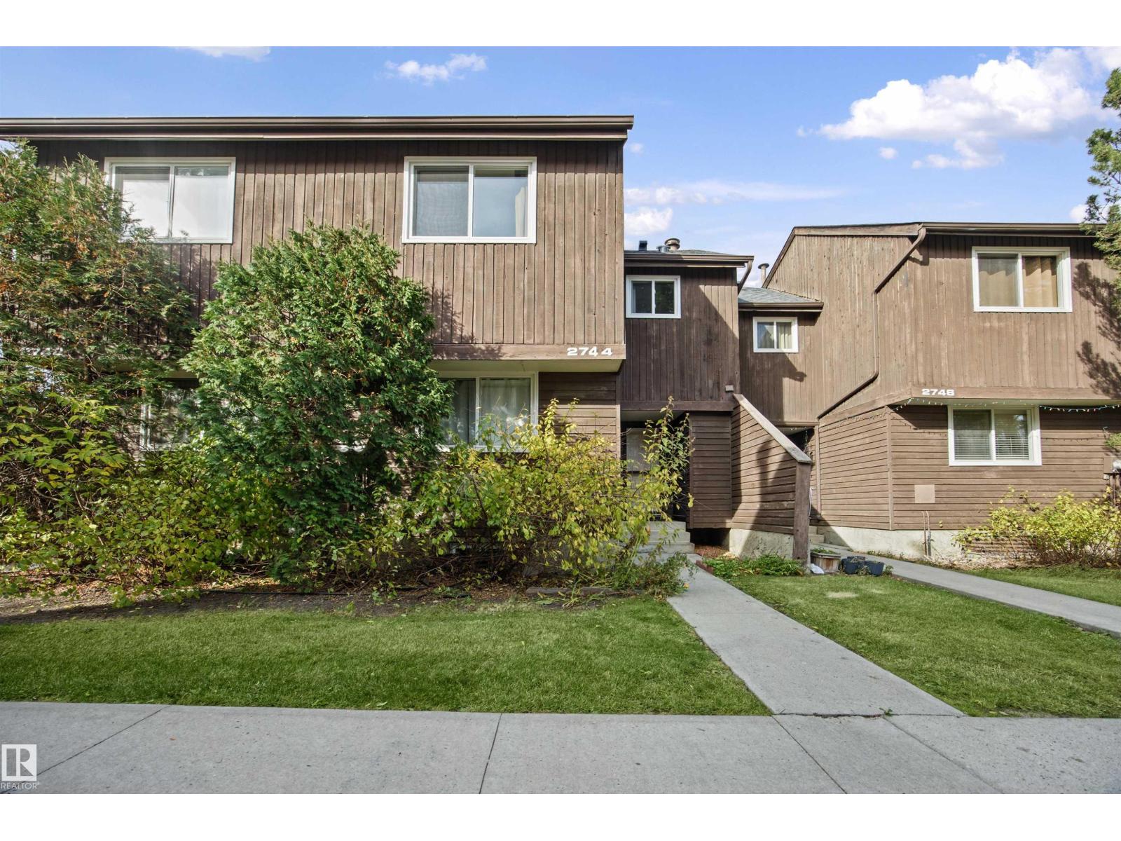 Photo of 2744 105 ST NW, Edmonton