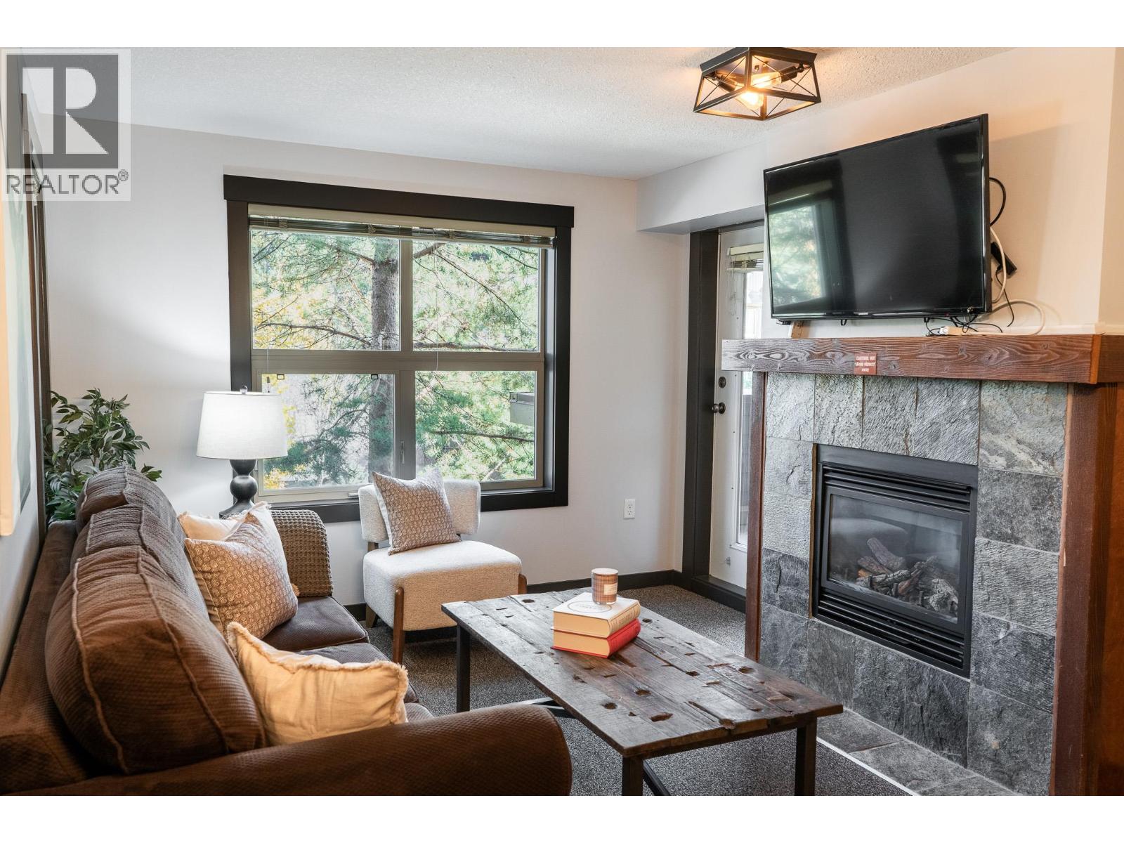 2070 Summit Drive Drive Unit# 306