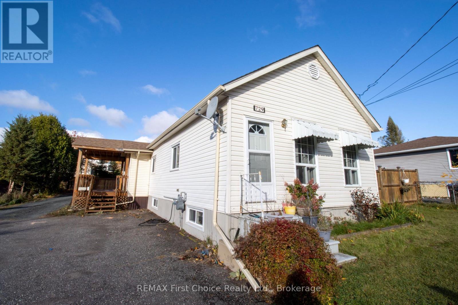 729 HODDER AVENUE - 1