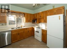 729 Hodder Avenue, Thunder Bay, ON P7A1W2 Photo 10