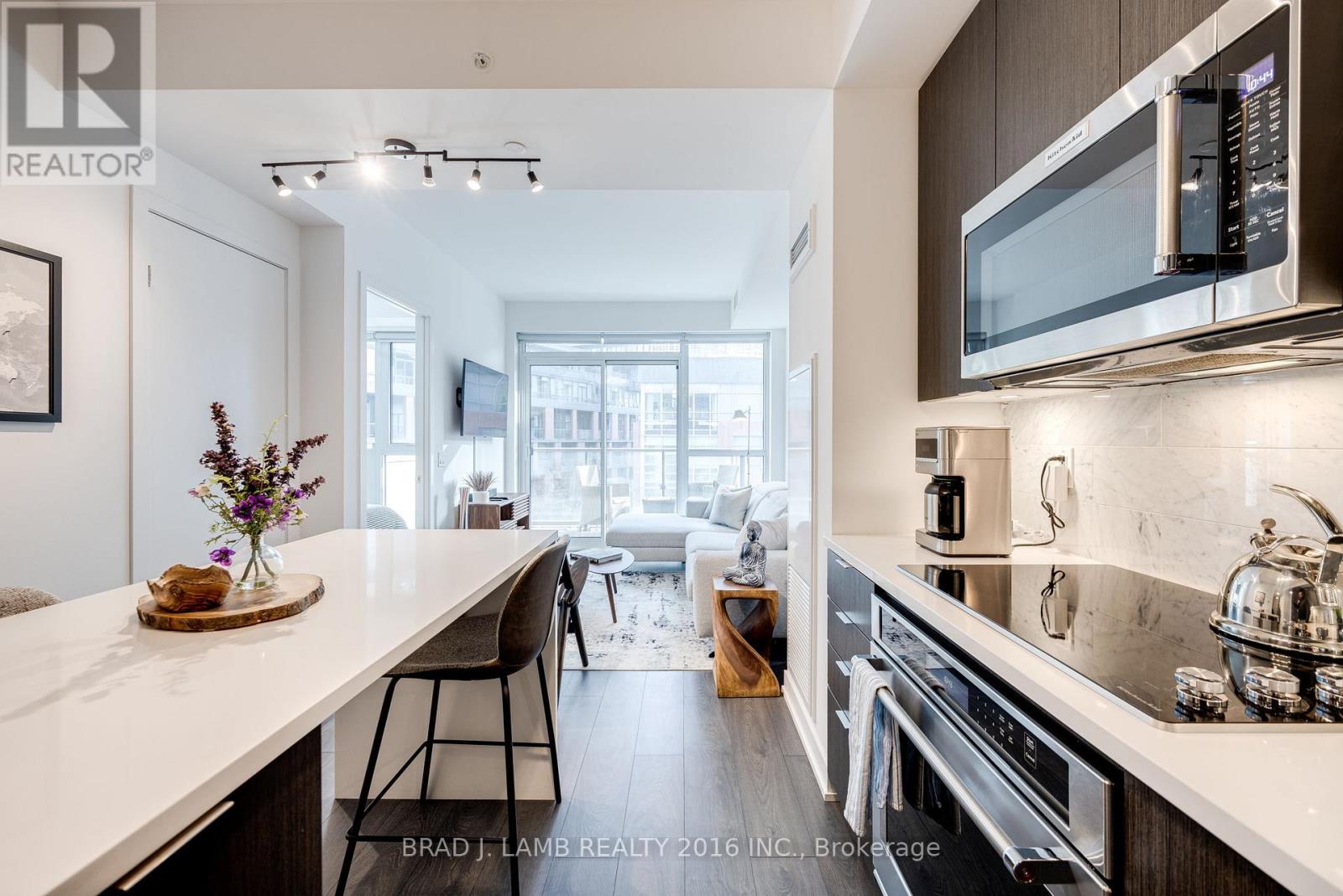 642- 38 Iannuzzi Street, Toronto, ON photo 8