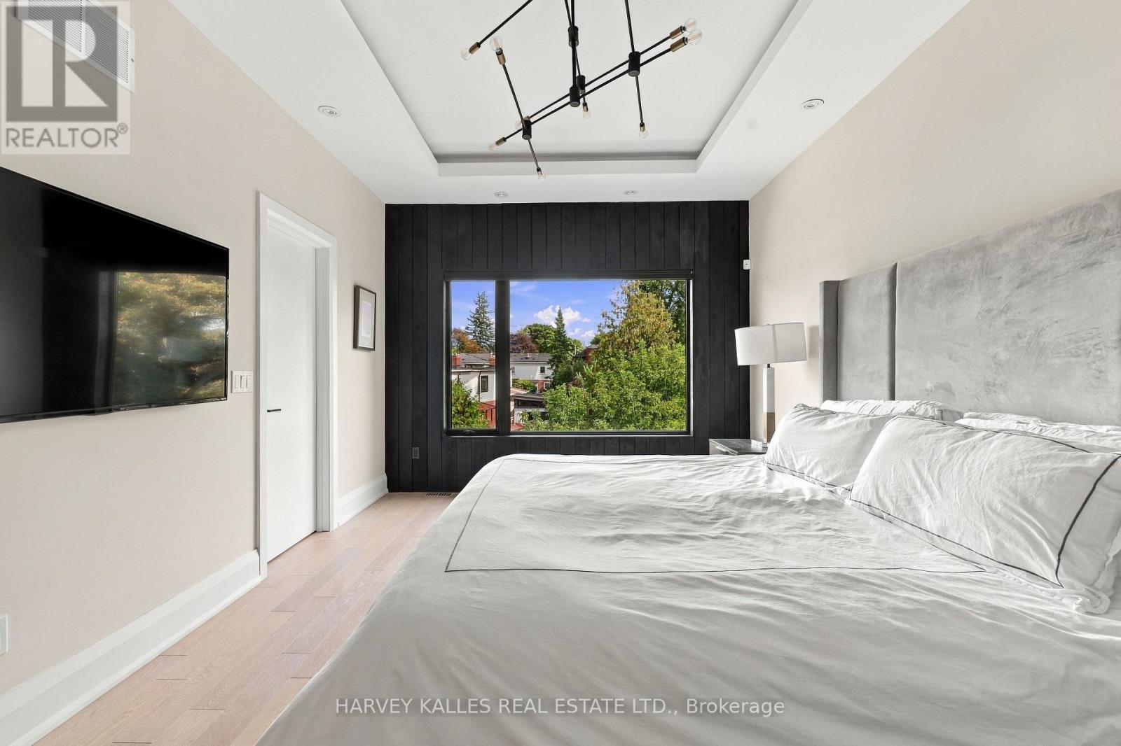 57 Roseneath Gardens, Toronto, ON photo 22
