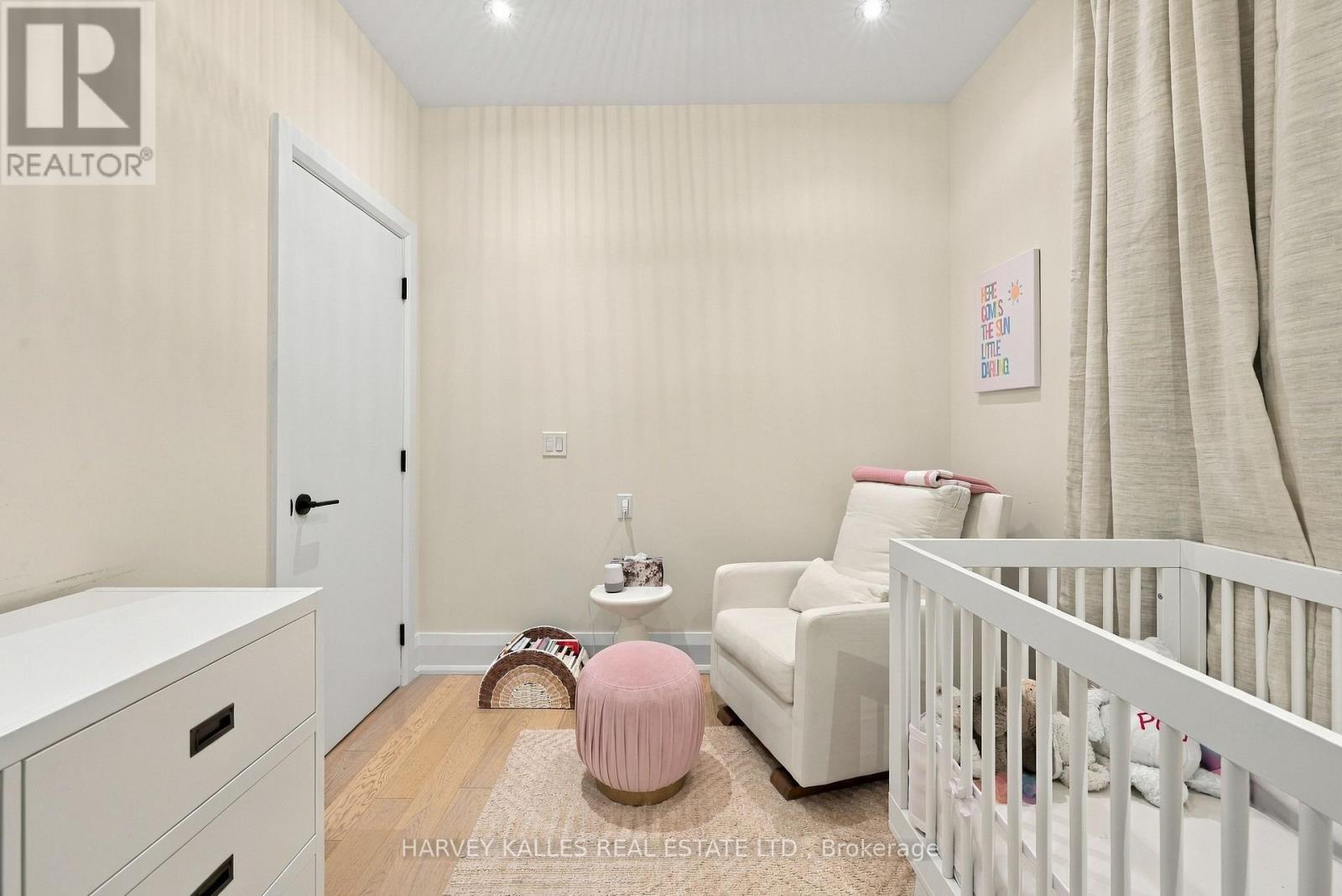 57 Roseneath Gardens, Toronto, ON photo 26