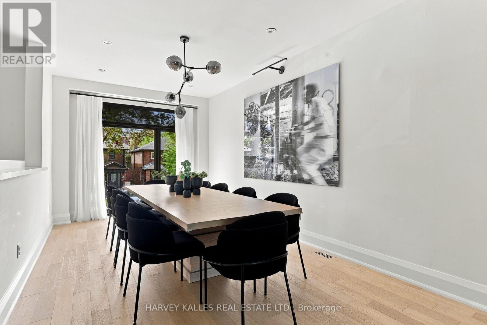 57 Roseneath Gardens, Toronto, ON photo 6