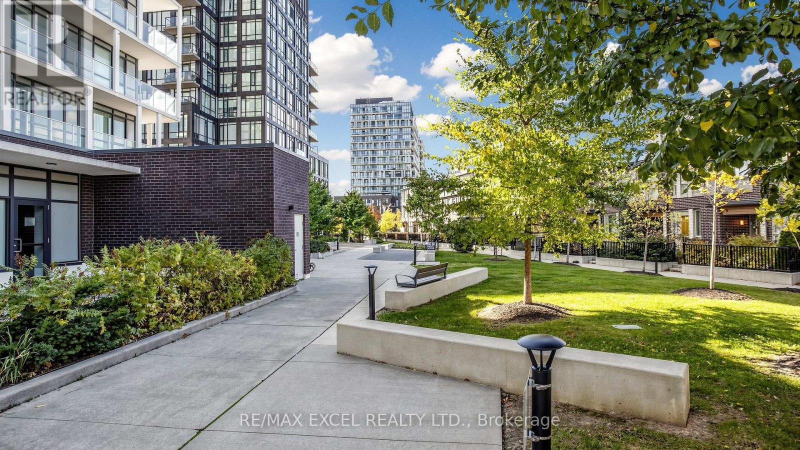 TH108- 19 Allenbury Gardens, Toronto, ON
