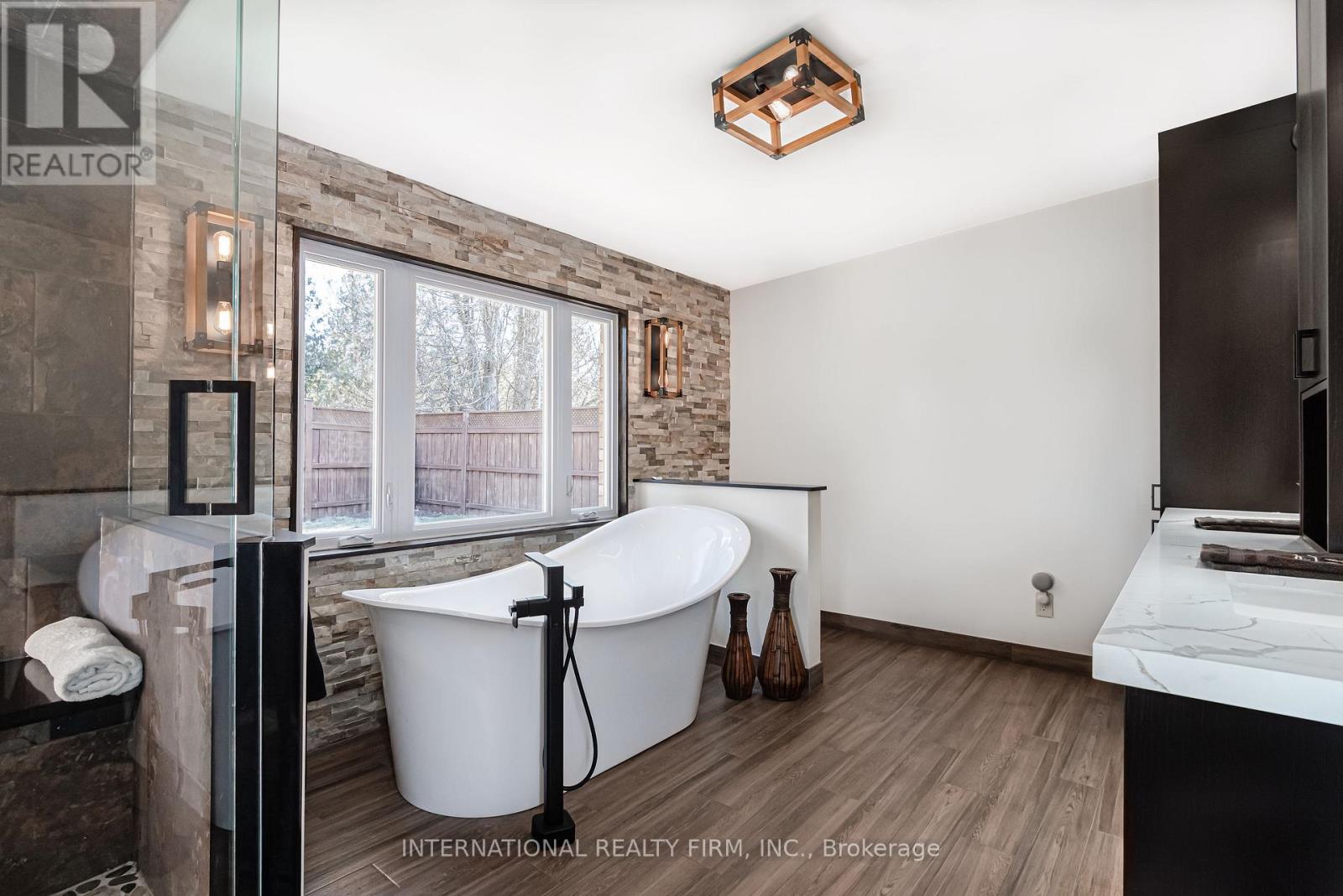 1994 Taunton Road North, Clarington, ON photo 17