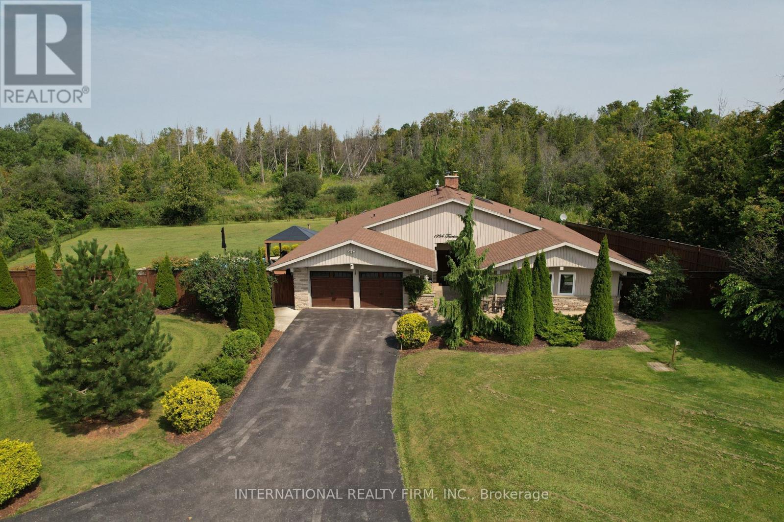 1994 Taunton Road North, Clarington, ON photo 2