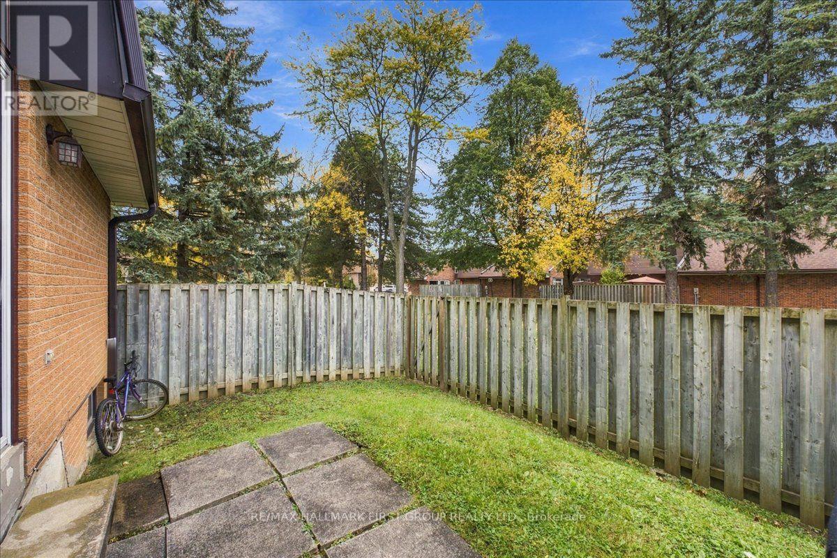 4- 1415 Fieldlight Boulevard, Pickering, ON photo 37