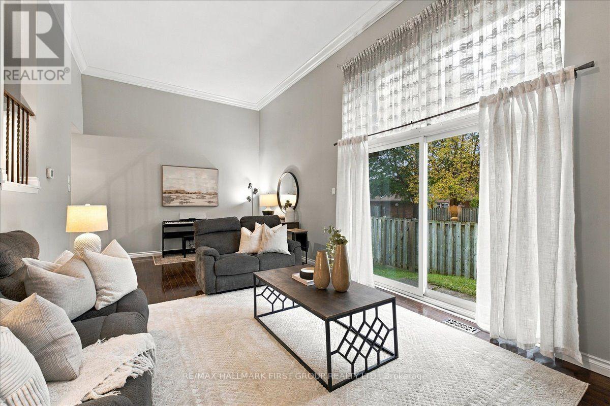 4- 1415 Fieldlight Boulevard, Pickering, ON photo 6