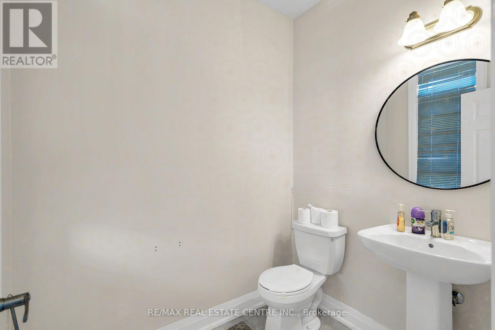 43 Northrop Avenue, Clarington, ON photo 10