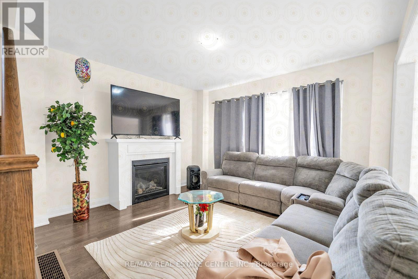 43 Northrop Avenue, Clarington, ON photo 4