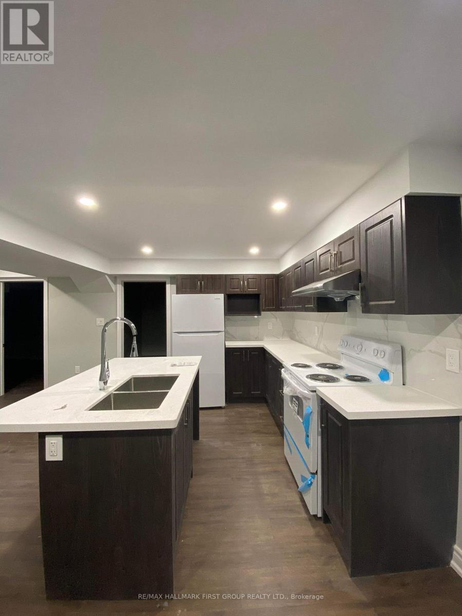 1725 Frederick Mason Drive, Oshawa, ON photo 1