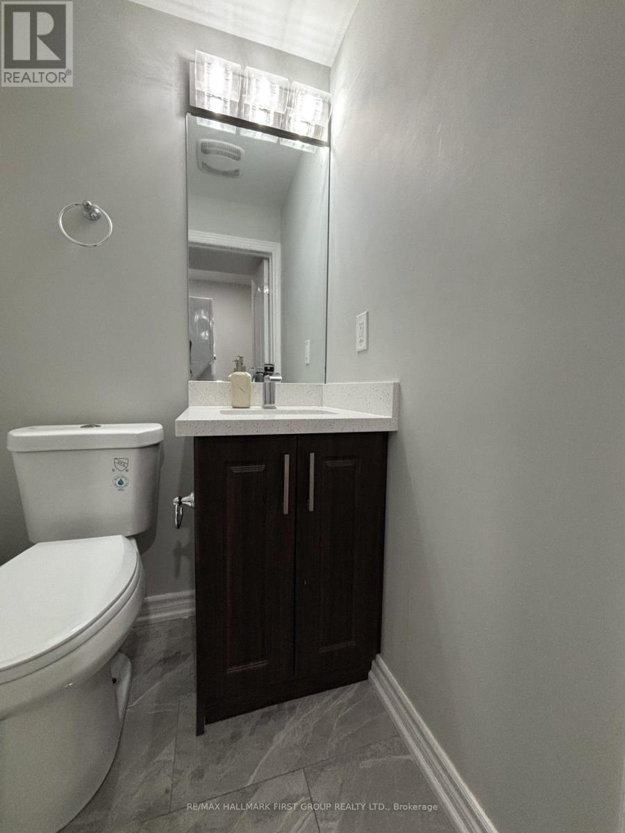 1725 Frederick Mason Drive, Oshawa, ON photo 4