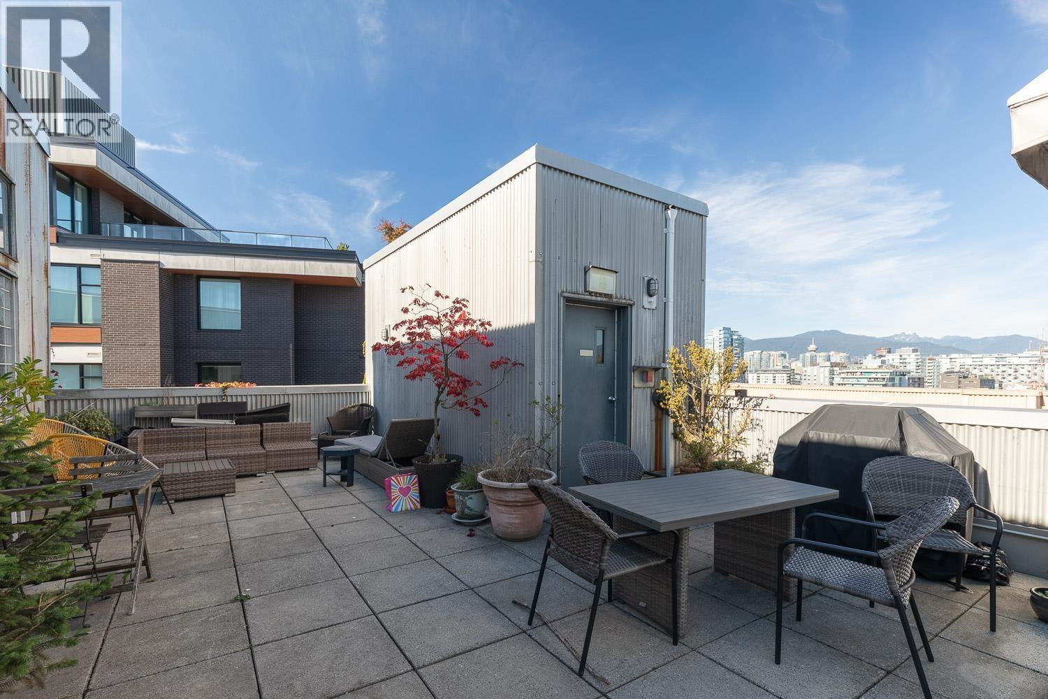 Photo of 404 234 E 5TH AVENUE 21