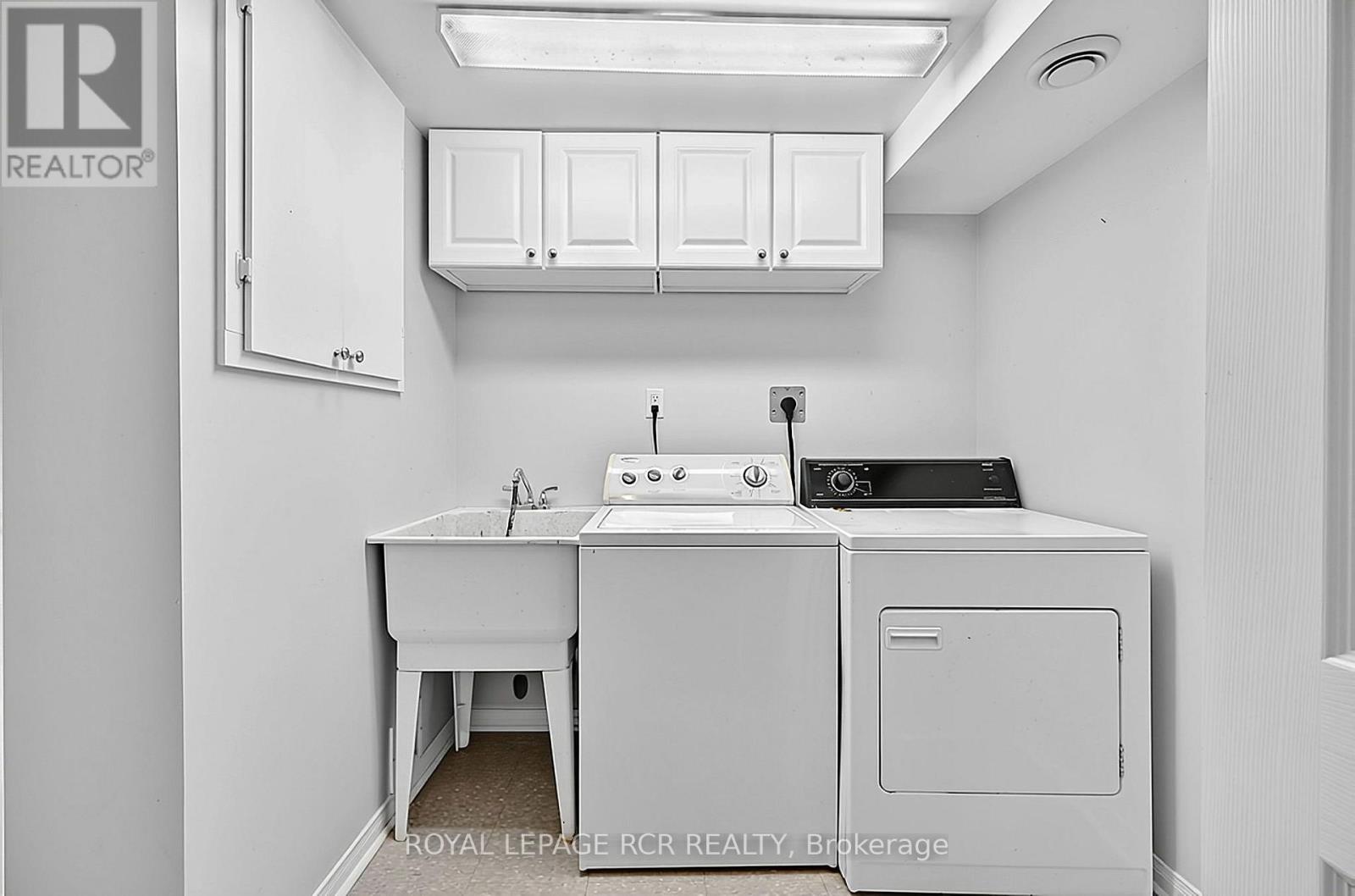 56 OAKRIDGE COURT - 35