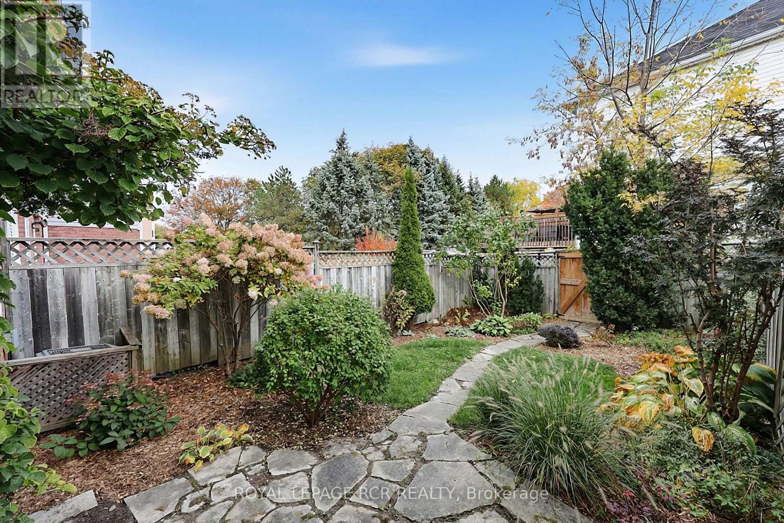 56 OAKRIDGE COURT - 37