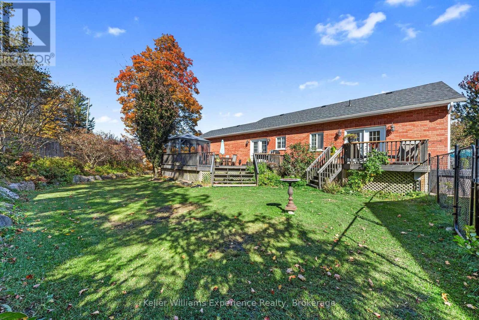 8 WEST STREET - 23