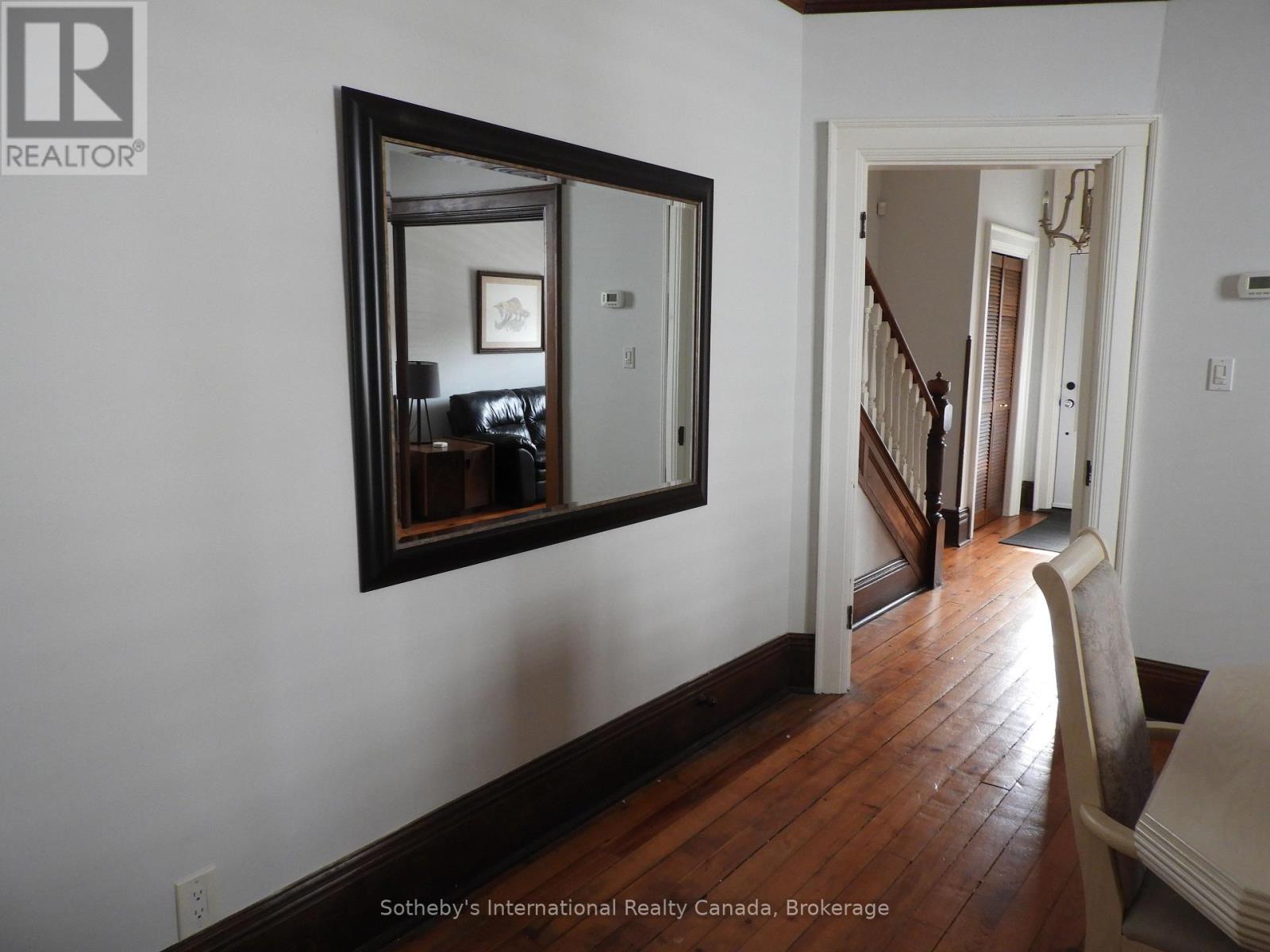 77 Fourth Street, Collingwood photo 4