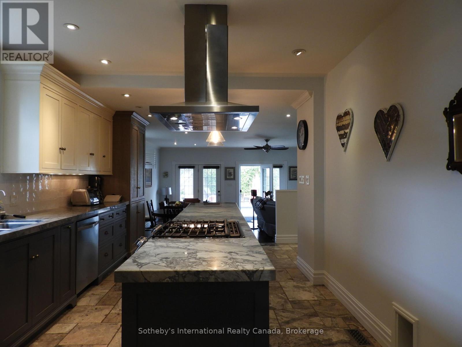 77 Fourth Street, Collingwood photo 5