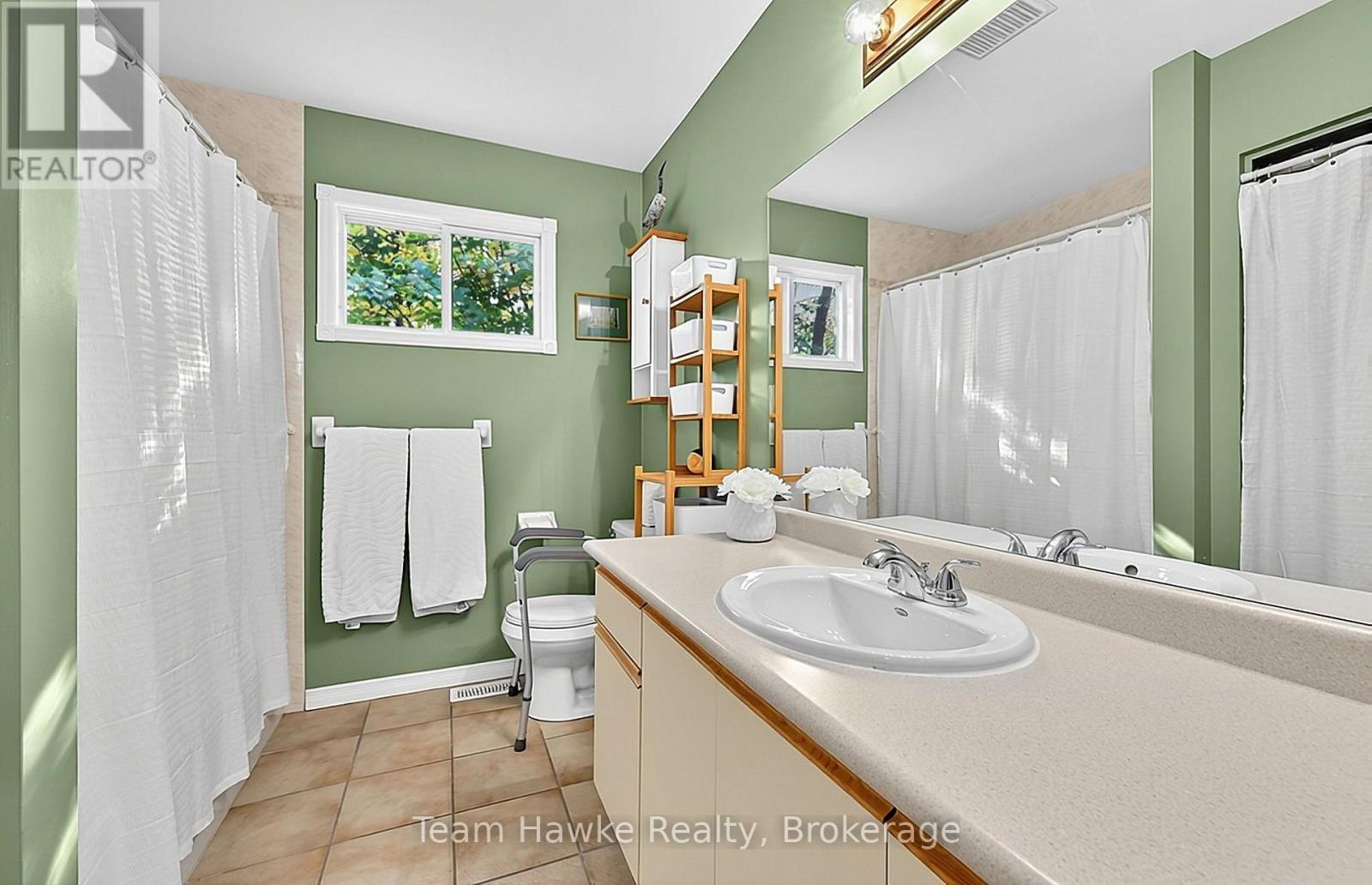 16 Brule Street, Penetanguishene photo 21