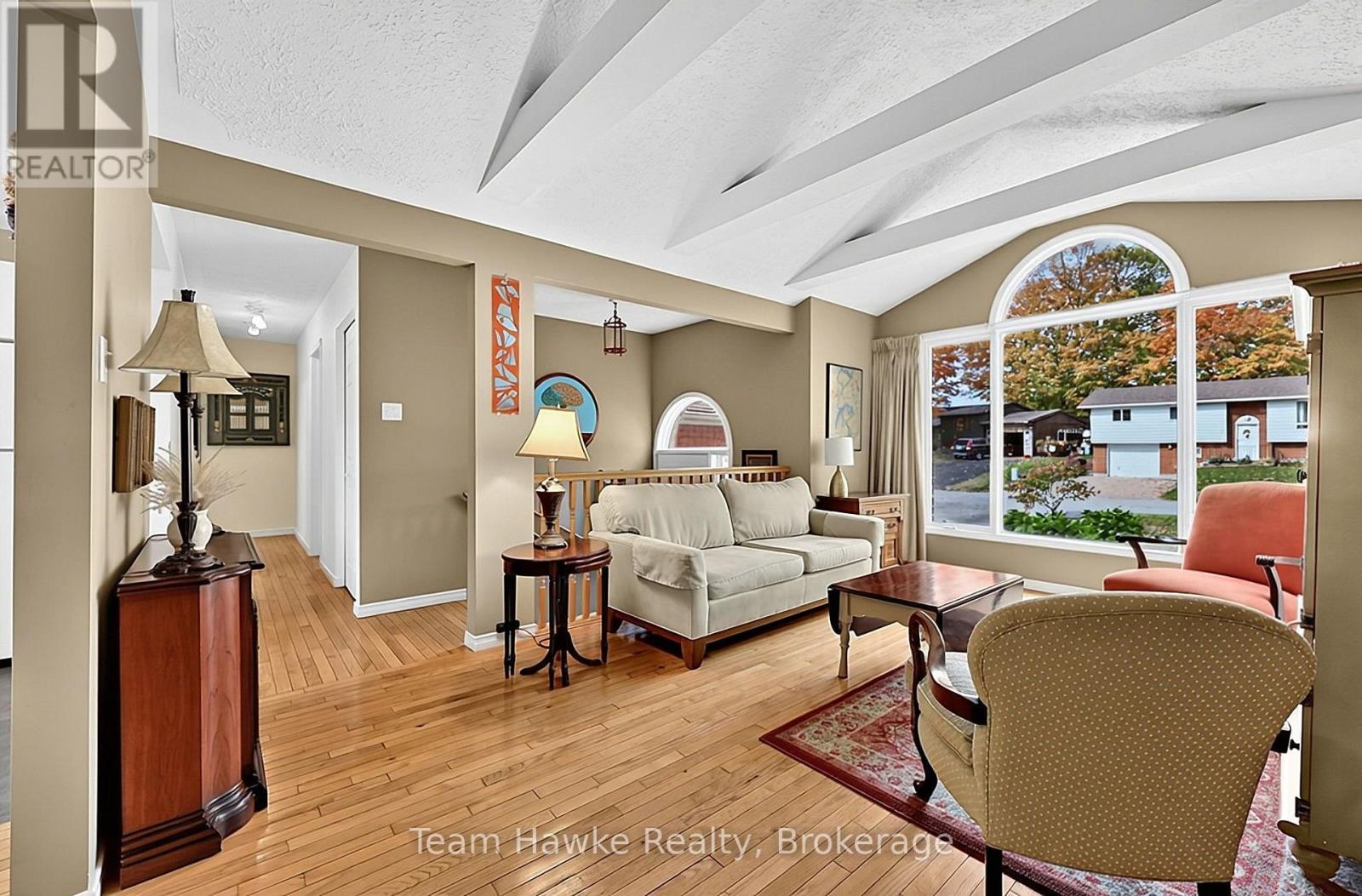 16 Brule Street, Penetanguishene photo 8
