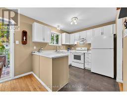 16 Brule Street, Penetanguishene, ON L9M1B2 Photo 15