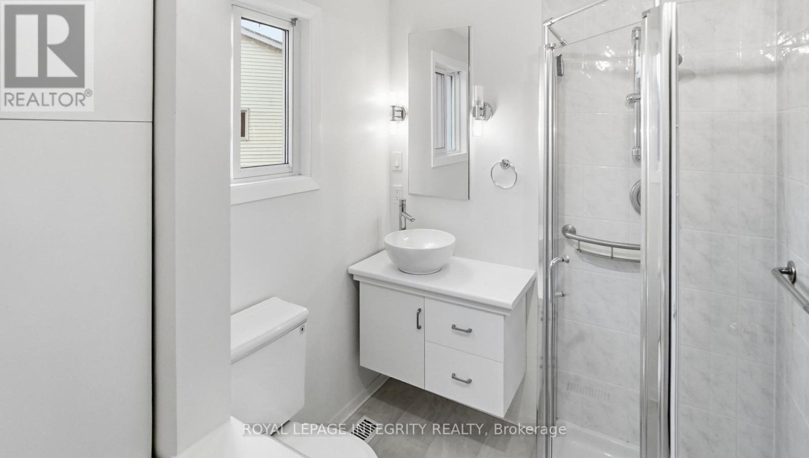 Floating vanity and modern fixtures