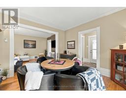 Eating area - 77 Napier Street, Goderich), ON N7A1W4 Photo 6