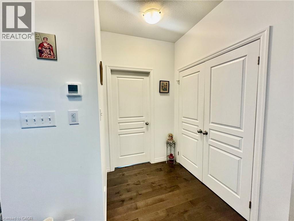 348 FREURE Drive - 8