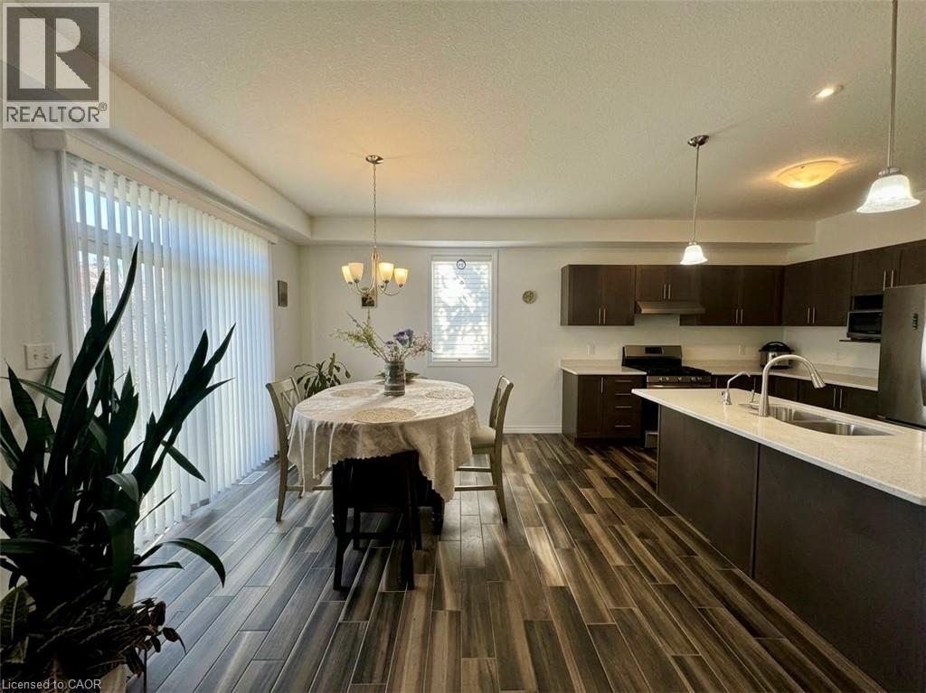 348 FREURE Drive - 11