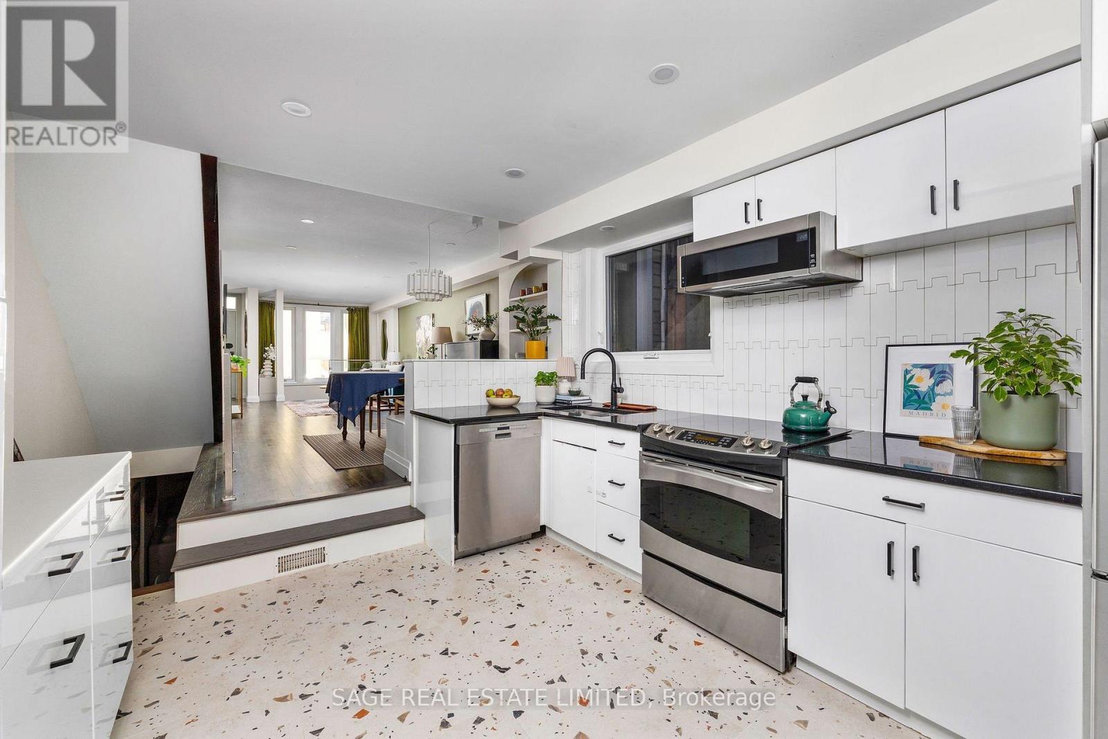 218 MAVETY STREET - 11