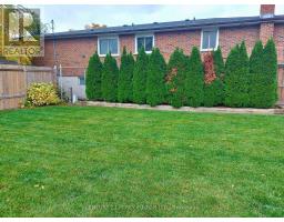 2 - 952 Scarlett Road, Toronto, ON M9P2V6 Photo 13