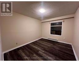 2 - 952 Scarlett Road, Toronto, ON M9P2V6 Photo 7