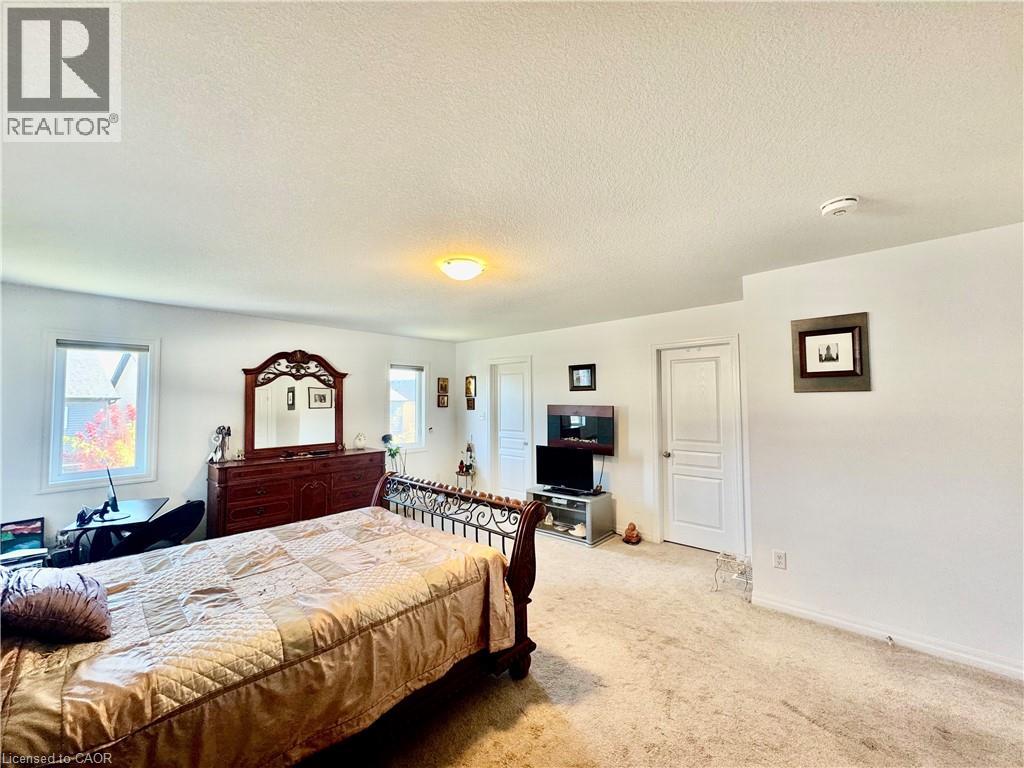 348 FREURE Drive - 24