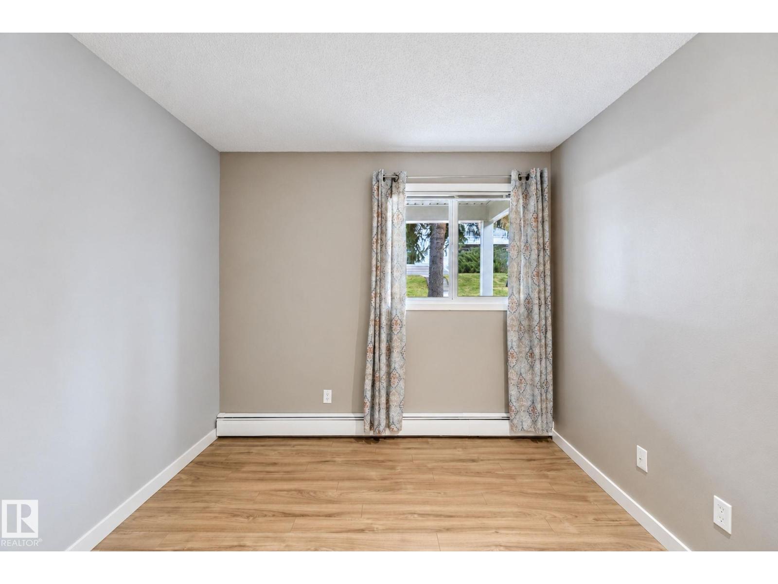 #101 340 Woodbridge Way, photo 17