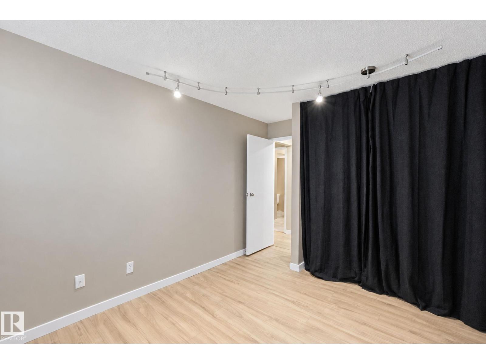 #101 340 Woodbridge Way, photo 18