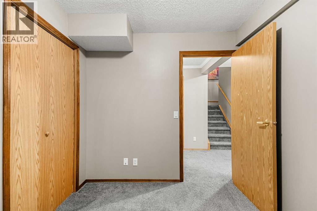 54 Deerview Terrace SE photo 40