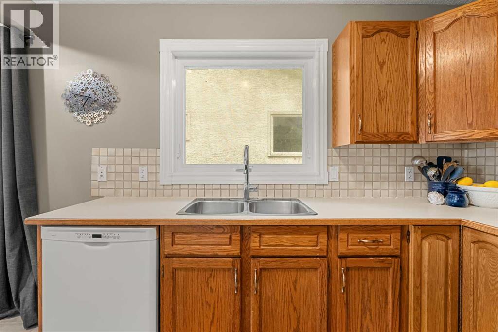 54 Deerview Terrace SE, Calgary — photo 13